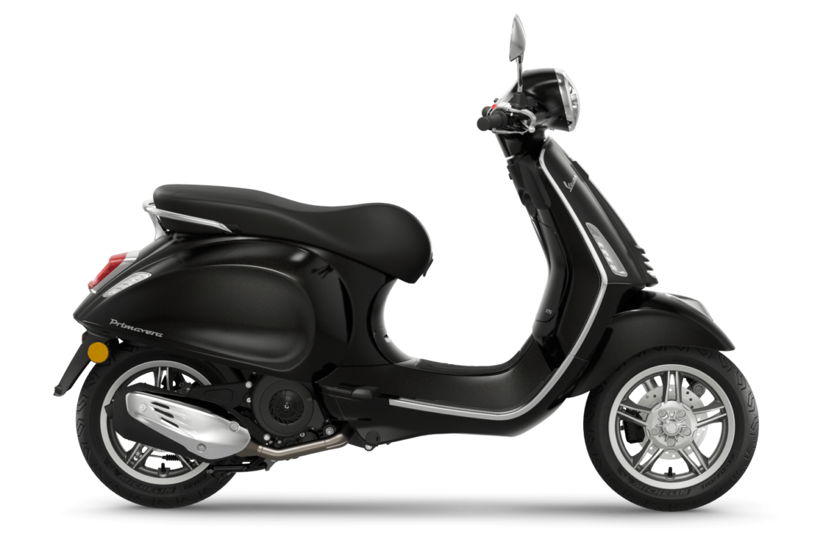 vespa primavera 125 black