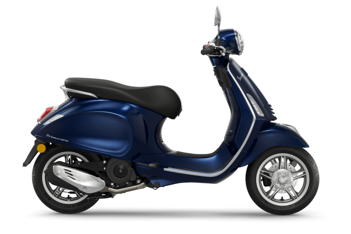vespa primavera 150 blue